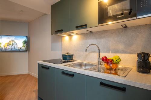 montmartre paris suite