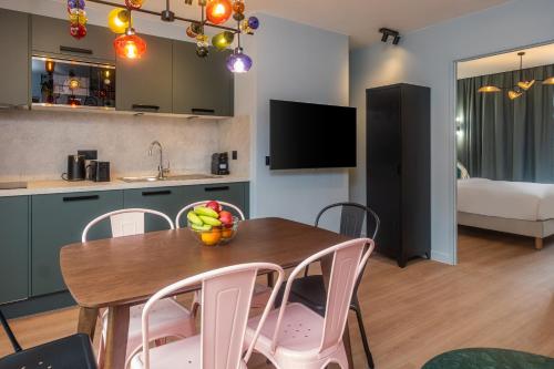 montmartre paris suite