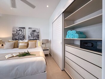 luxury 2 bedroom apartment