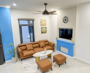 deluxe 4 br warm villa novaworld pt