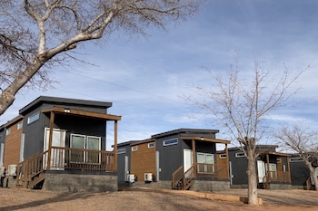 Luxury Tiny Home King Room,,2 star