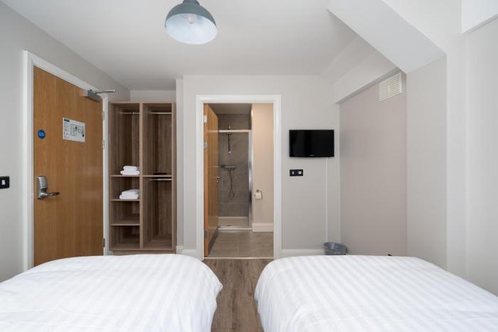 hugh lynchs self catering accommodation