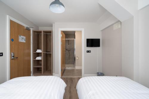 hugh lynchs self catering accommodation