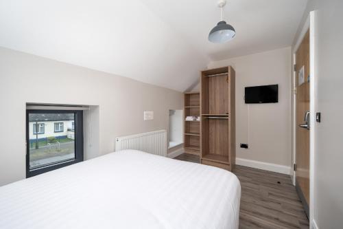 hugh lynchs self catering accommodation