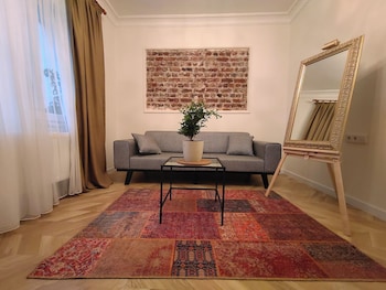 2Br House Near Hilton Bosphorus Otel #2,,4 star