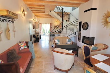 Chambres D'hotes Au Mas De Cadoule,,0 star