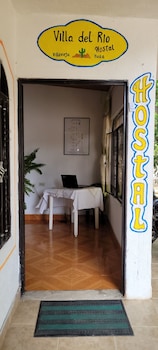 Hostal Villa Del Rio Las Brisas,,2 star
