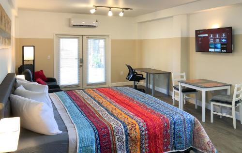 triluxe inn and studios
