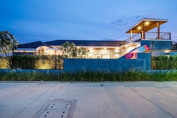 orange private pool villa near cham am beach