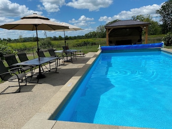 The Vine Bed & Breakfast Llc,,3 star