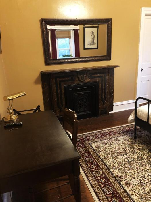 the vine bed and breakfast llc