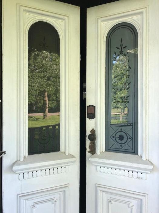the vine bed and breakfast llc