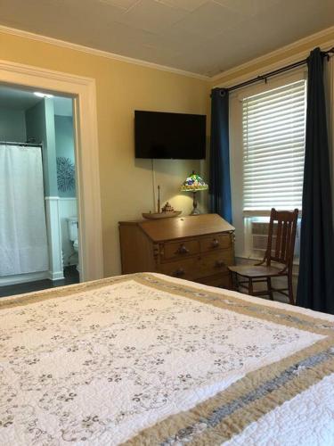 the vine bed and breakfast llc
