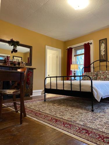 the vine bed and breakfast llc