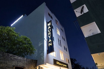 mauryan signature hotel near yashobhoomi