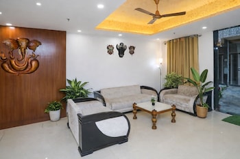 mauryan signature hotel near yashobhoomi