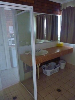 the gallery motor inn