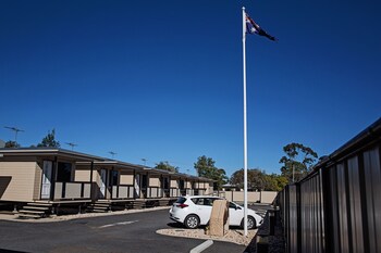 the gallery motor inn