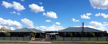 the gallery motor inn