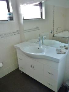 the gallery motor inn