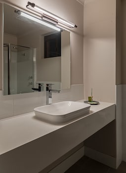 palms hotel motel chullora