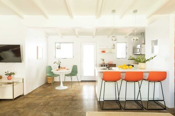 2 rooms sleeps 8 retro hotel w pool wesley king studio buyout by avantstay