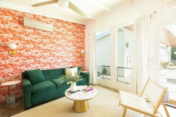 2 rooms sleeps 8 retro hotel w pool wesley king studio buyout by avantstay