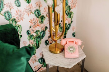 2 rooms sleeps 8 retro hotel w pool wesley king studio buyout by avantstay