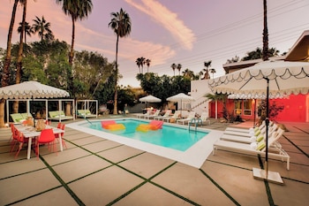 2 rooms sleeps 8 retro hotel w pool wesley king studio buyout by avantstay