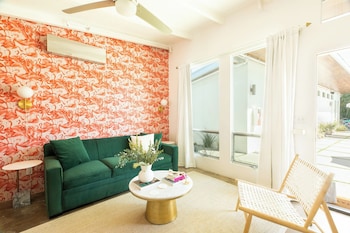 2 rooms sleeps 8 retro hotel w pool wesley king studio buyout by avantstay