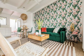 2 rooms sleeps 8 retro hotel w pool wesley king studio buyout by avantstay