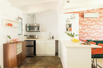 2 rooms sleeps 8 retro hotel w pool wesley king studio buyout by avantstay