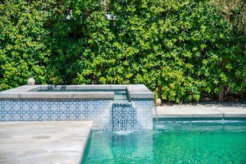 @Marbella Lane - 4Br Lavish Castle Retreat,,5 star