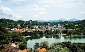 lake villas premium kandy