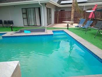 Kololo At 399 Guesthouse & Conference,,3 star