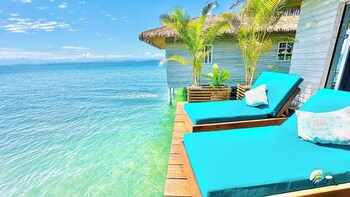 coral bay bungalows