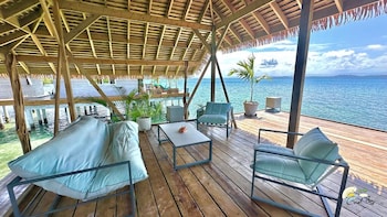coral bay bungalows