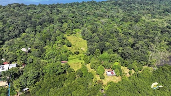 coral bay bungalows