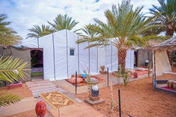 sahara garden luxury camp