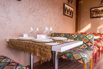 seven gates boutique hotel