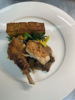 Hotel Restaurant Croix Blanche,,3 star