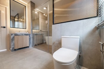 movenpick pool villa 6br