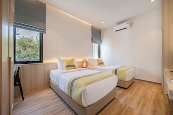 movenpick pool villa 6br