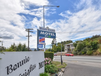 bonnie knights motel