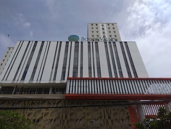 cozy and homey 3br at bogor valley apartment