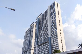 Functional 2Br At Tifolia Apartment,,3 star