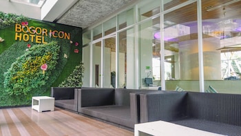 comfortable studio no kitchen at bogor icon apartment