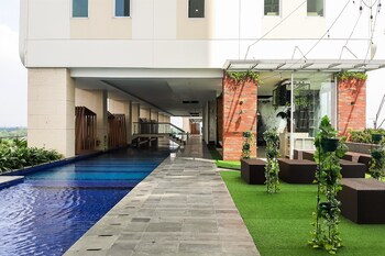 Cozy Living And Relaxing Studio Room Apartment B Residence,,2 star
