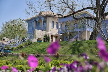 yasemen hotel