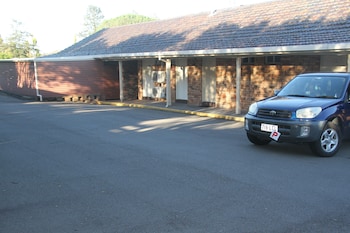 sleepy hill motor inn